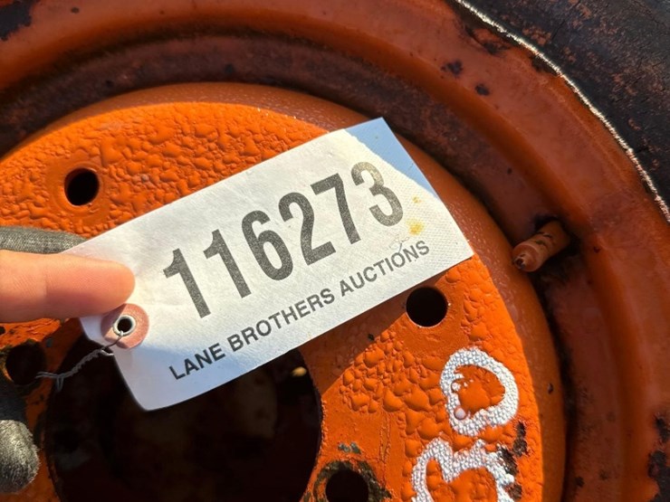 2230---4---tractor-tires-&-wheels-image-3