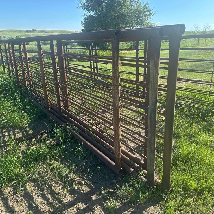 Freestanding Panels