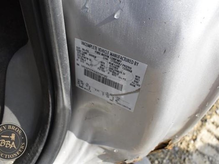 2003-ford-f550-image-41