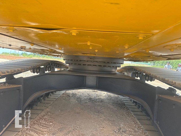 2021-komatsu-pc360-lc-image-7