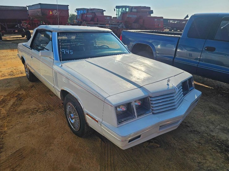 1984-dodge-600-image-1