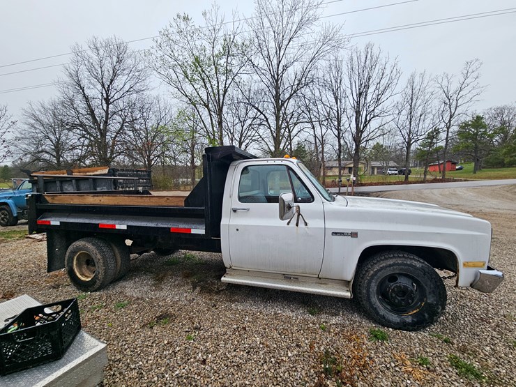 1985-gmc-3500-image-23