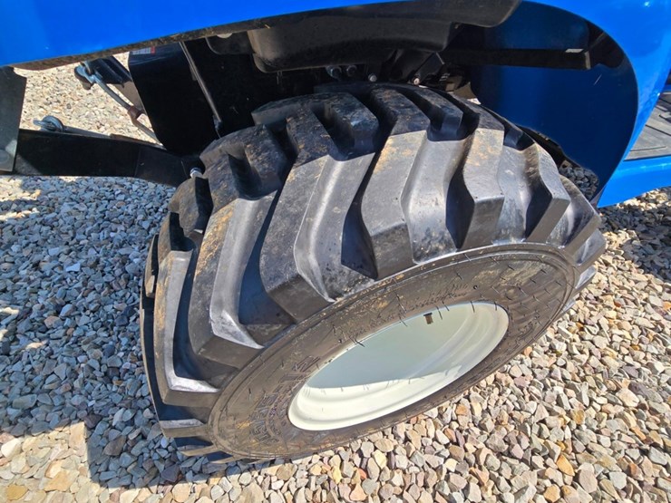 2023-new-holland-workmaster-25s-image-39