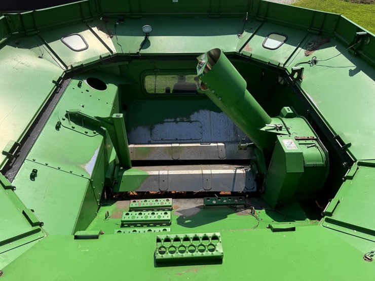 2010-john-deere-2010-image-54