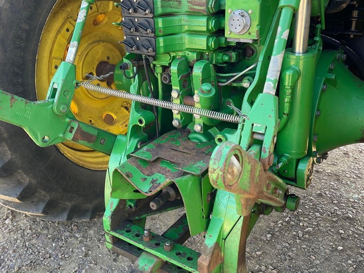 1996-john-deere-8300-image-22