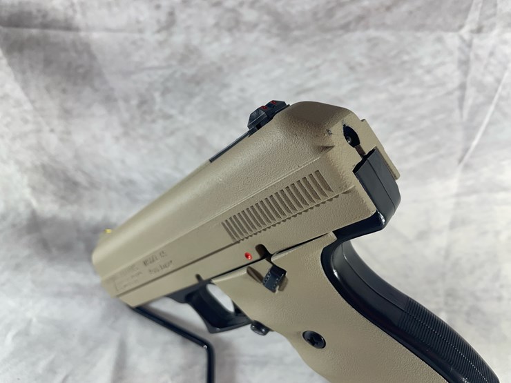 #4377-•-hi-point-p9-9mm-luger-pistol,-sn:-p10189690-image-19