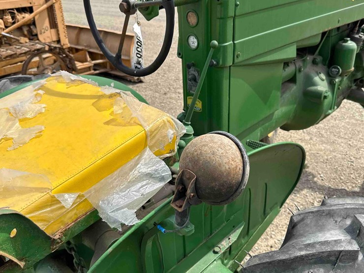 john-deere-m-image-12