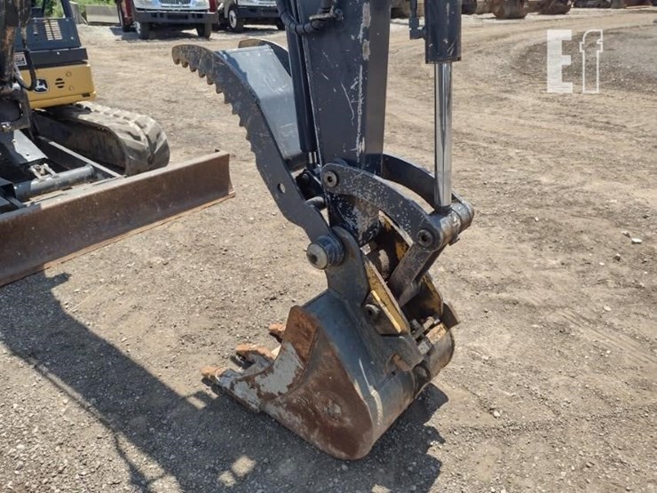 2017-deere-50g-image-17