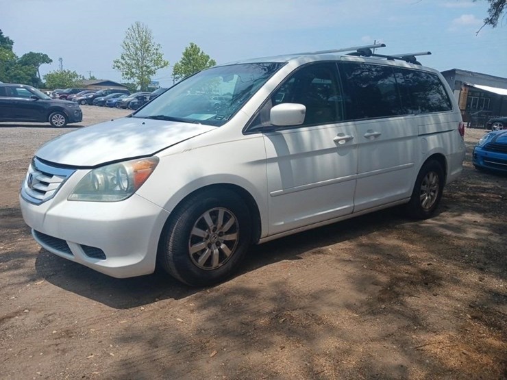 2008-honda-odyssey-image-3