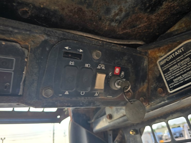 new-holland-lx665-turbo-image-71