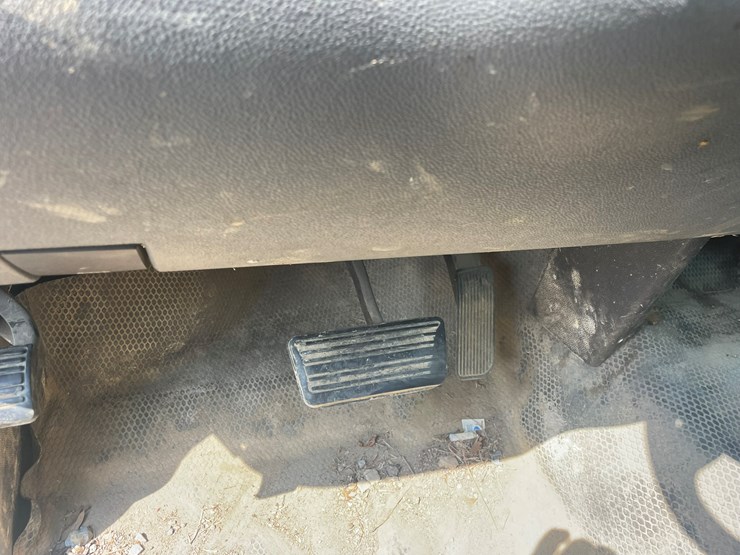 2009-chevrolet-1500-image-19