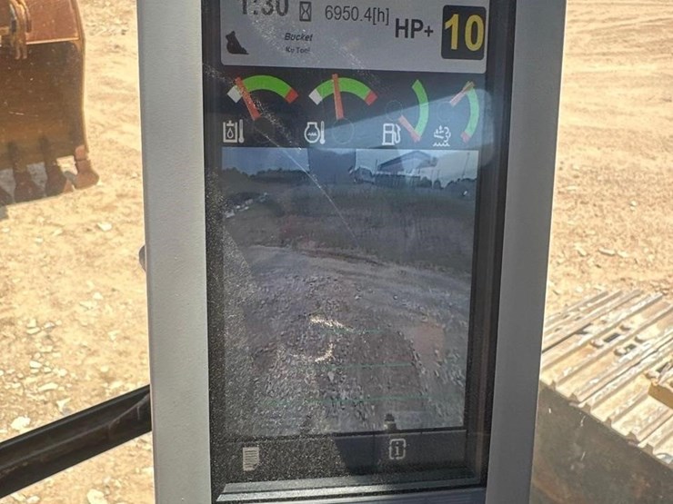2015-caterpillar-335f-lcr-image-18