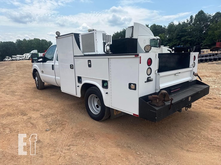 2015-ford-f350-image-8