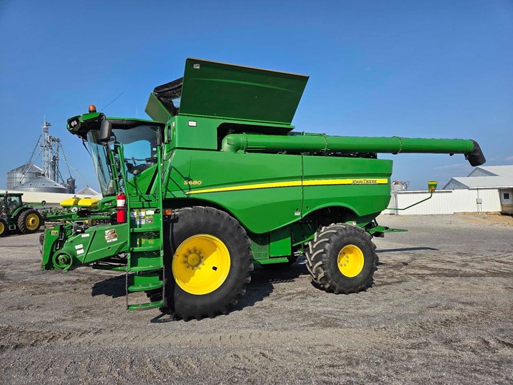 2015-john-deere-s680-image-1