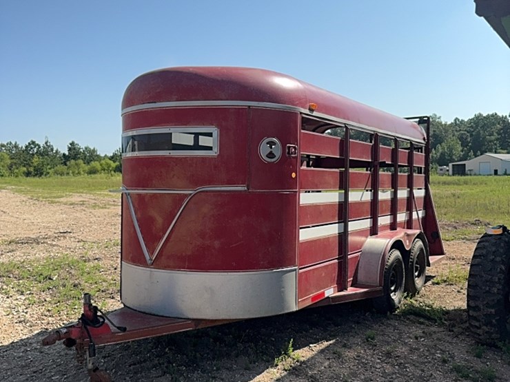 16-foot-stock-trailer-image-1