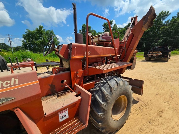 ditch-witch-6510-image-22