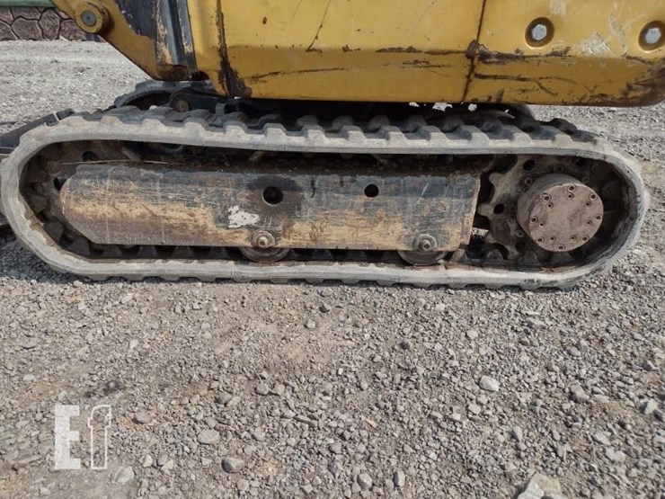 2012-caterpillar-300.9d-image-24