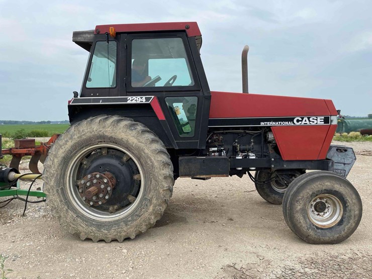 case-2294-tractor-image-24