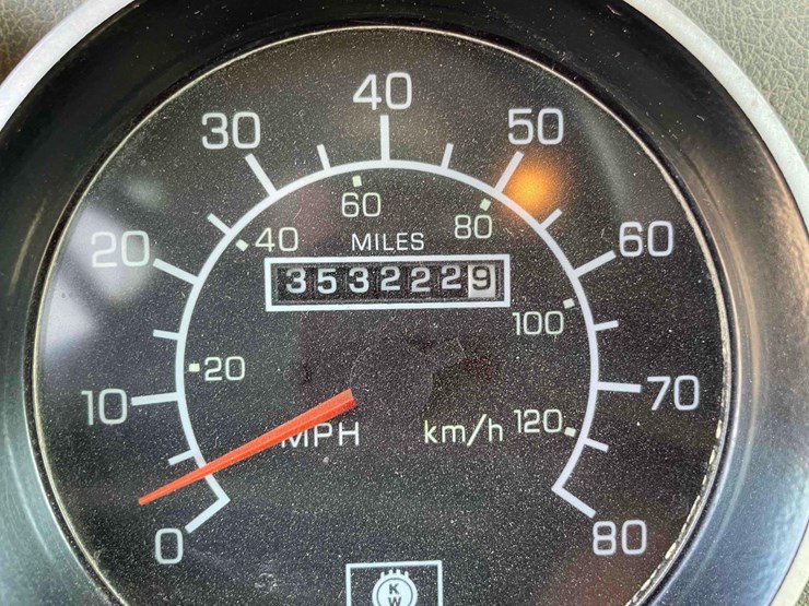 2004-kenworth-t300-single-axle-dump-truck-image-58