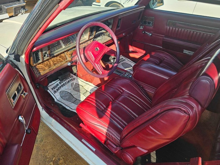 1984-dodge-600-image-6