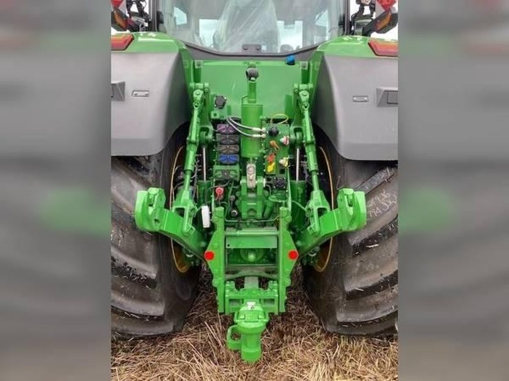 2023-john-deere-8r-410-image-9