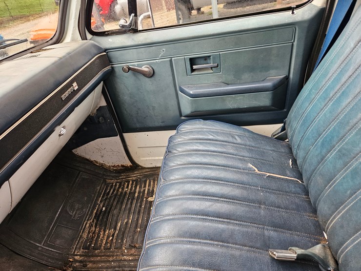 1985-gmc-3500-image-32