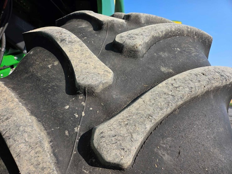 2015-john-deere-s680-image-37