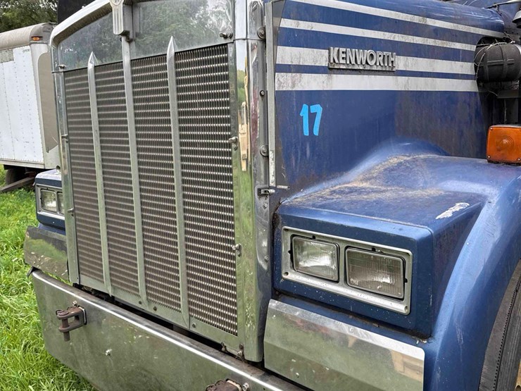 1983-kenworth-w900-image-20