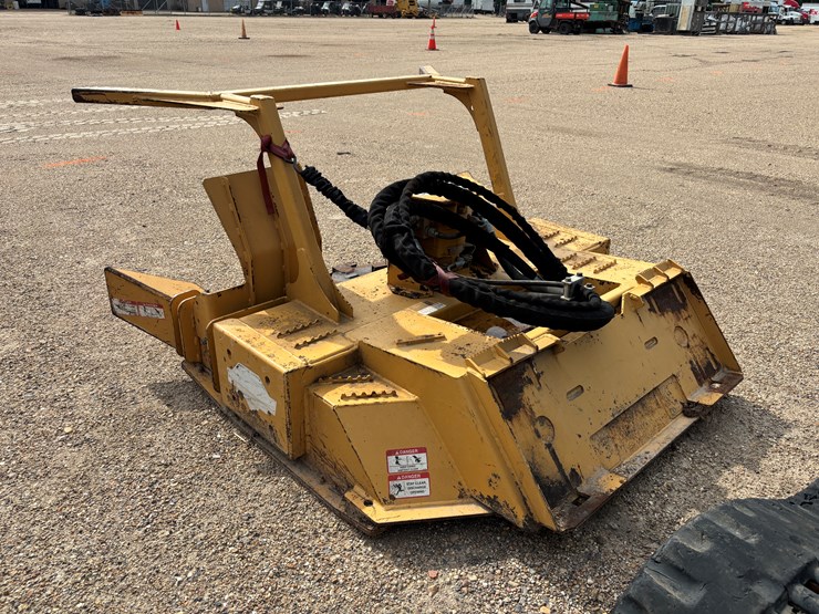 #046088-•-2017-60in-diamond-disc-mulcher-image-3