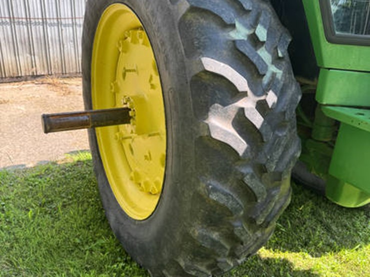 1979-john-deere-4440-image-9