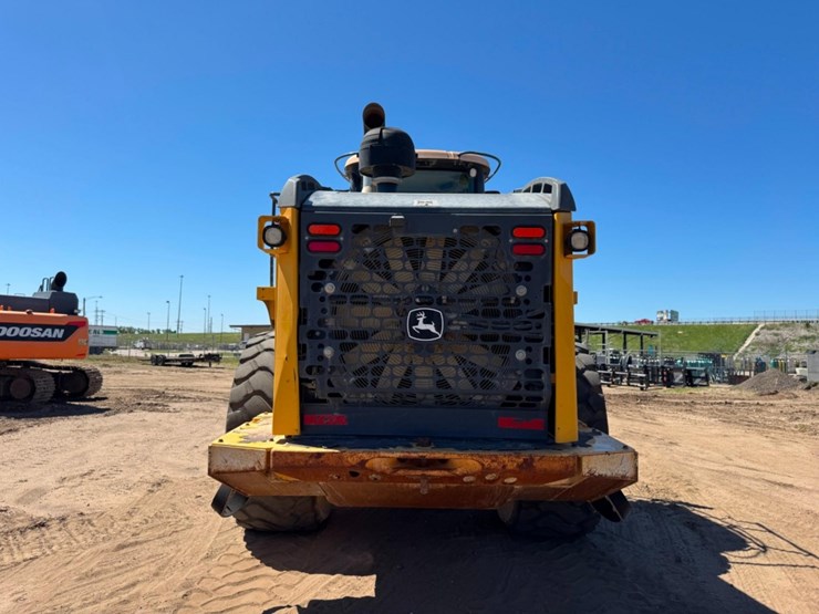 2013-deere-824k-image-4