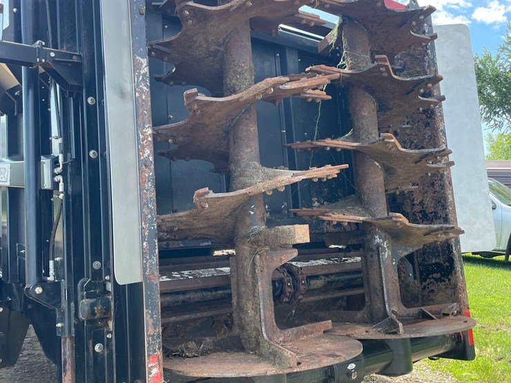 2023-meyer-ms485-vertical-beater-manure-spreader—1-owner-image-30