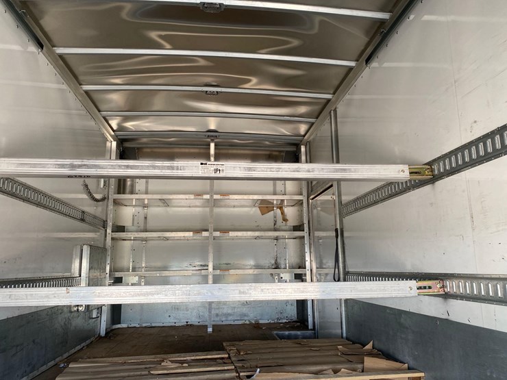 2019-chevrolet-6500-image-21