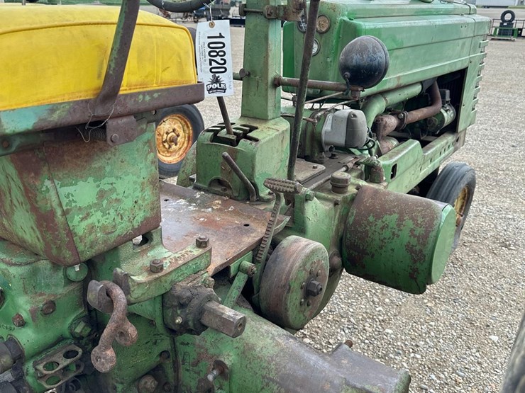 john-deere-b-image-9