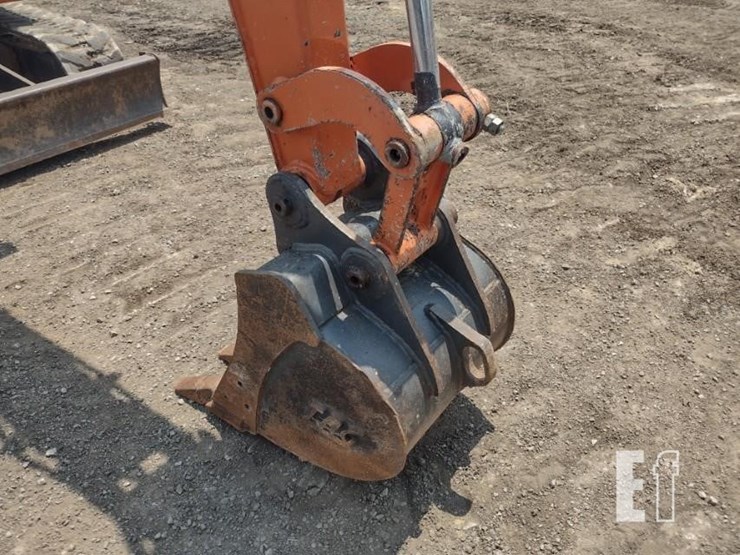 2021-hitachi-zx26u-5-image-17
