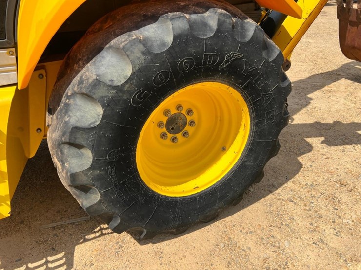 2008-new-holland-b110-image-51