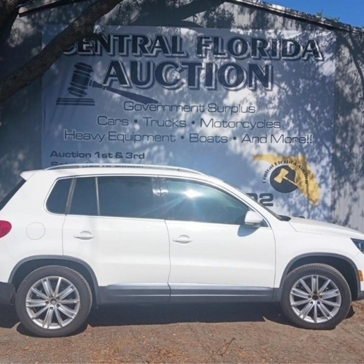 2012 VOLKSWAGEN TIGUAN