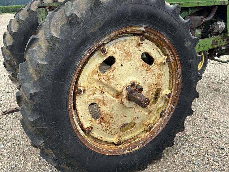 john-deere-70-image-10