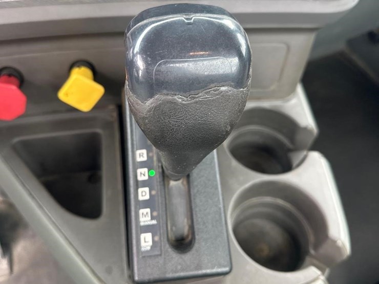 2015-kenworth-t880-image-31