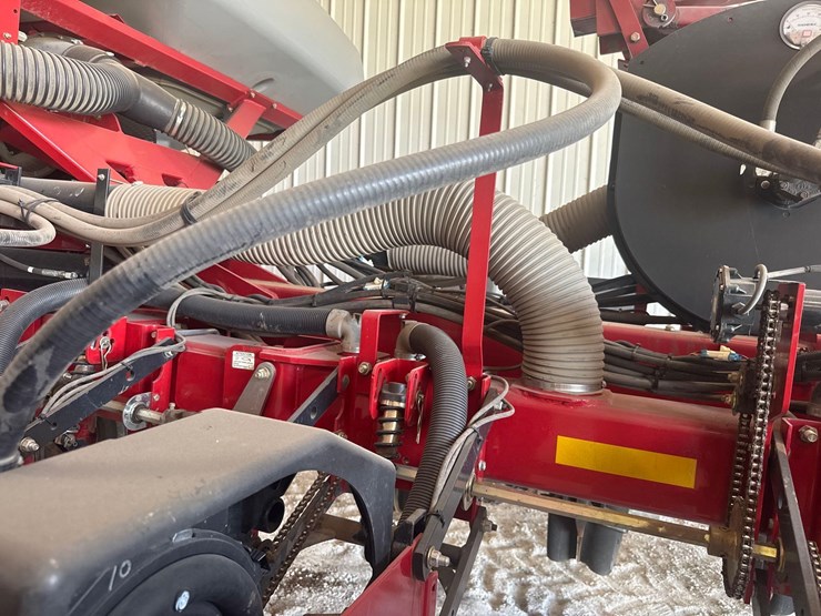 2010-case-ih-1250-image-31