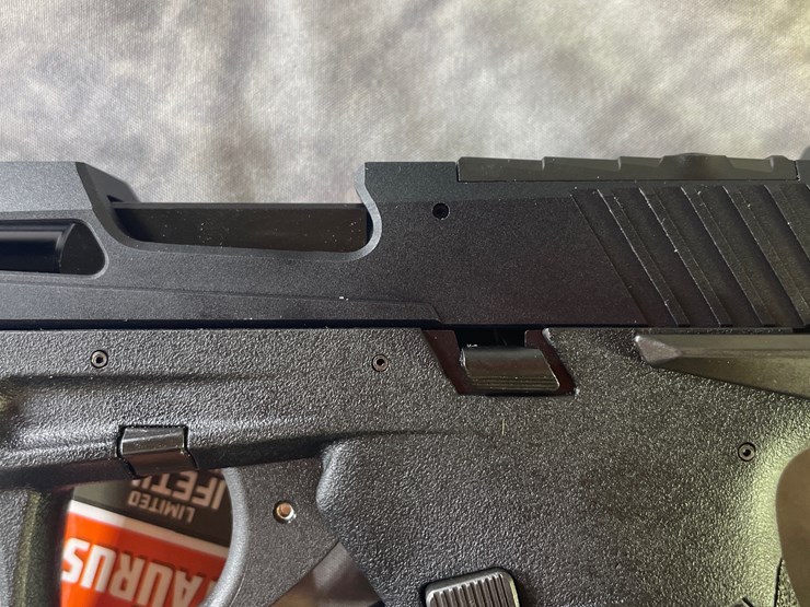 #4387-•-taurus-tx-22-compact-22-lr-pistol,-sn:-1tj062099-image-18