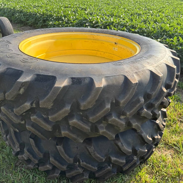 JOHN DEERE 4440