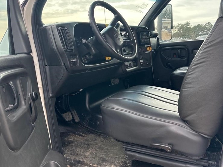 2009-gmc-topkick-c4500-image-26
