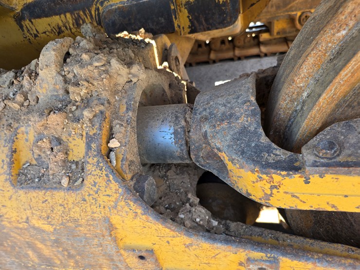 2005-caterpillar-953c-image-97