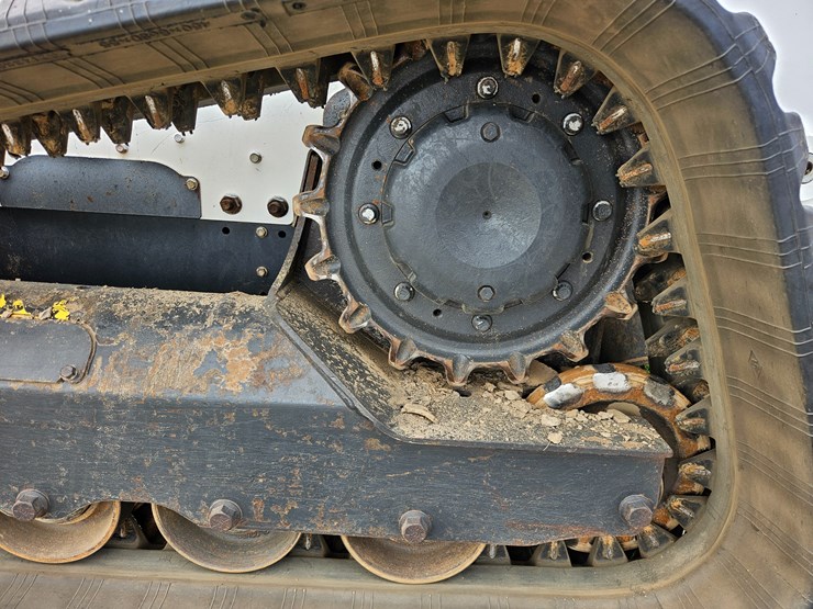 2021-bobcat-t770-image-71