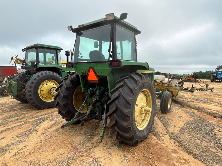john-deere-4430-image-4