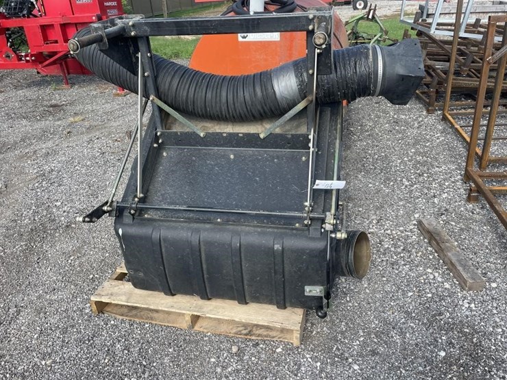 scag-dump-style-bagger-system-image-1