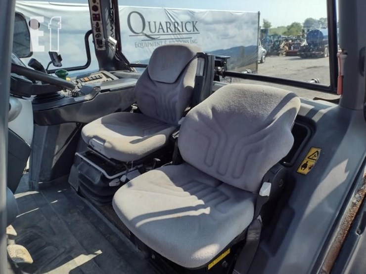 jcb-fastrac-8280-image-14