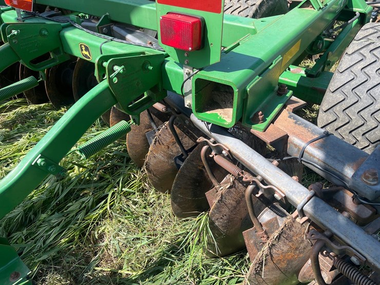 john-deere-637-image-30