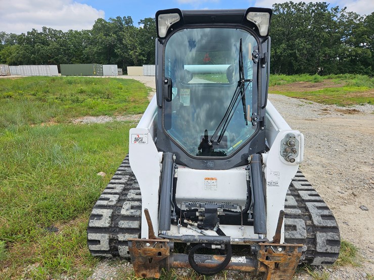 2021-bobcat-t770-image-24